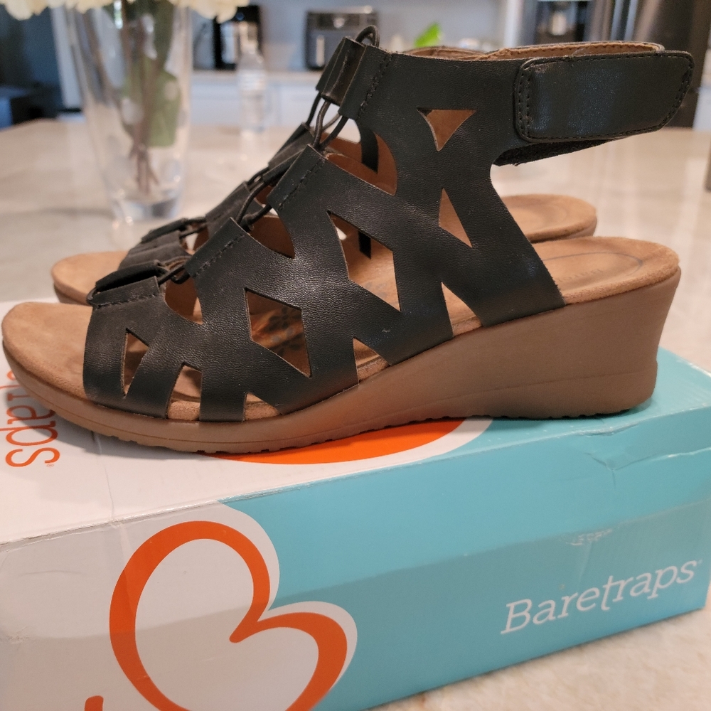 BareTraps Womens Sandals
